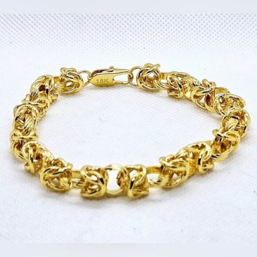 18K Gold Plated Byzantine Link Bracelet 8.5 Inch Statement Jewelry NWT